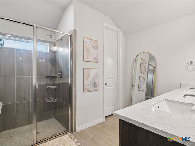890 Casetta Trail 9, New Braunfels, TX 78130