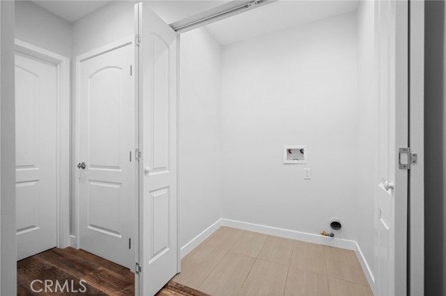 8600 Bluffdale Drive, Sun Valley (los Angeles), CA 91352