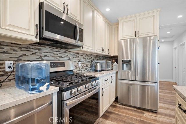 8600 Bluffdale Drive, Sun Valley (los Angeles), CA 91352