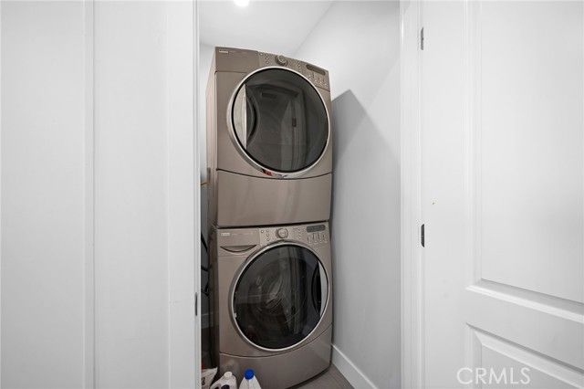 8600 Bluffdale Drive, Sun Valley (los Angeles), CA 91352