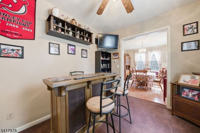 9 Vreeland Ave, East Rutherford Boro, NJ 07073