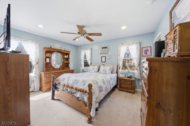 9 Vreeland Ave, East Rutherford Boro, NJ 07073