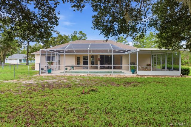 3741 W Giraffe Drive, Dunnellon, FL 34433