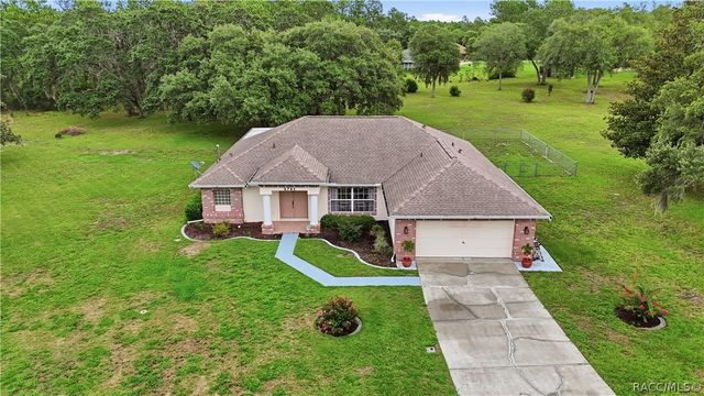 3741 W Giraffe Drive, Dunnellon, FL 34433