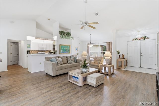 3741 W Giraffe Drive, Dunnellon, FL 34433