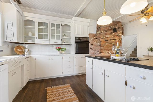 19612 Langaunet Lane NE, Poulsbo, WA 98370