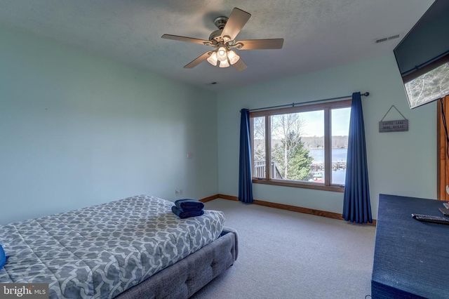 476 WILSON ST, Bumpass, VA 23024