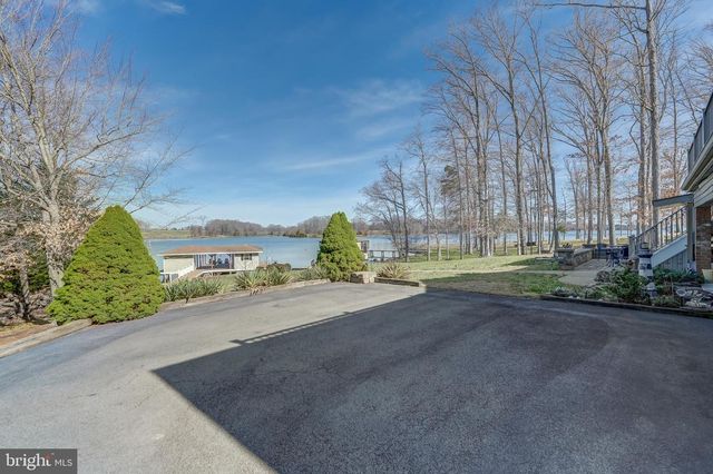 476 WILSON ST, Bumpass, VA 23024