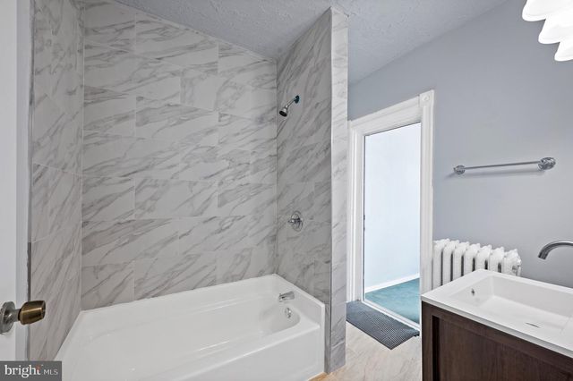 120 S 13TH ST, Allentown, PA 18102