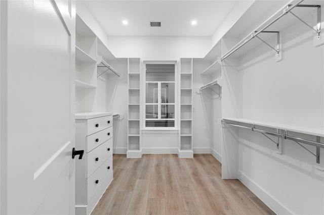 304 E 35th Street, Houston, TX 77018