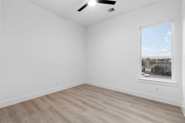 304 E 35th Street, Houston, TX 77018