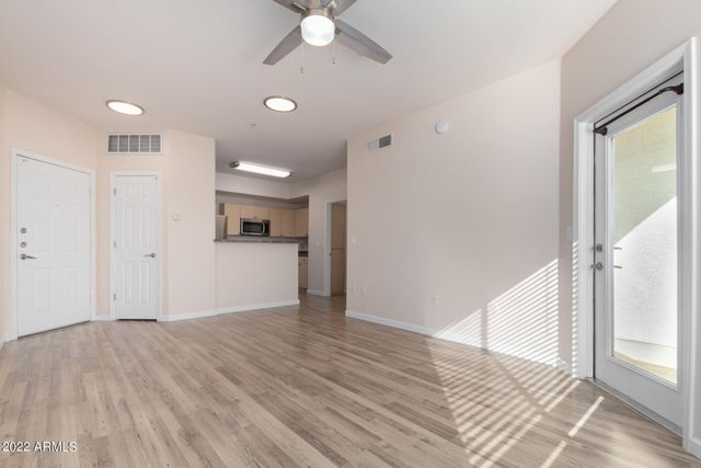 18416 N Cave Creek Road Apt 3036, Phoenix, AZ 85032