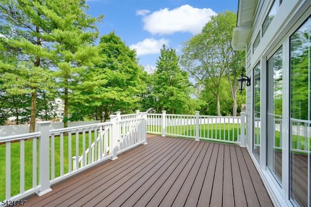 15 Orchard Ln, Livingston Twp., NJ 07039