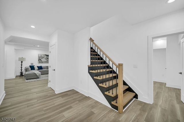 15 Orchard Ln, Livingston Twp., NJ 07039