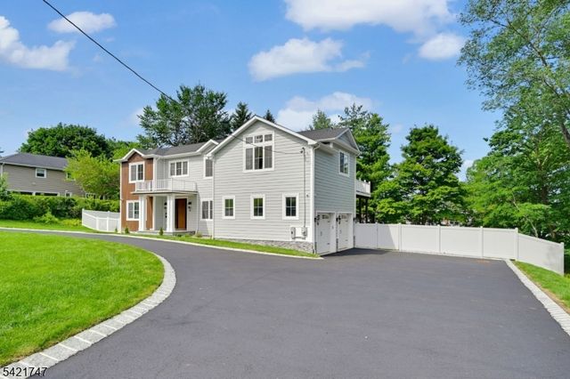 15 Orchard Ln, Livingston Twp., NJ 07039
