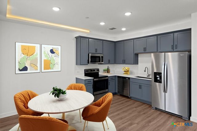 104 Creekside Trail 504, Kyle, TX 78640