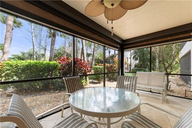 1822 Kings Lake BLVD 102, Naples, FL 34112