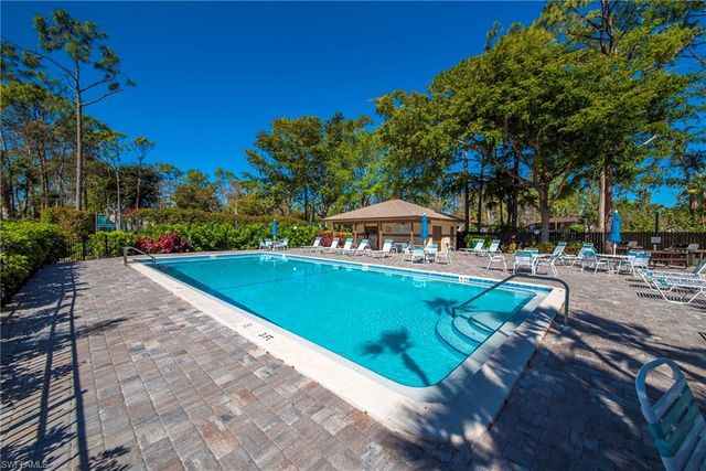 1822 Kings Lake BLVD 102, Naples, FL 34112