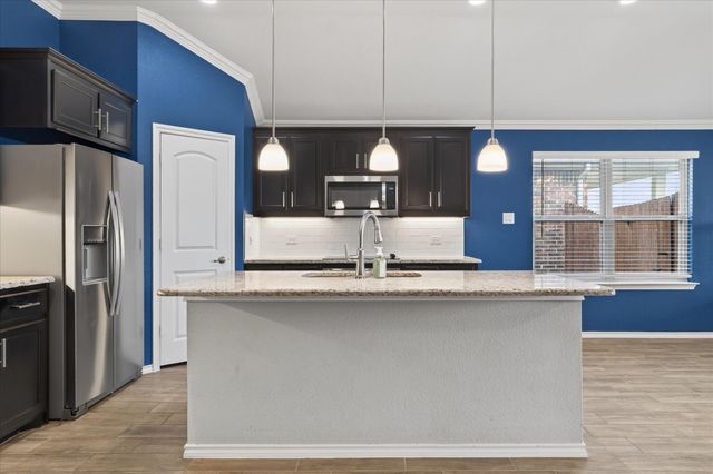 628 Presidio Street, Aubrey, TX 76227