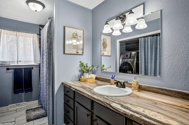 636 N Dana Avenue, Republic, MO 65738