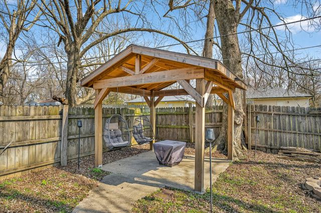 636 N Dana Avenue, Republic, MO 65738