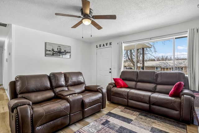 636 N Dana Avenue, Republic, MO 65738