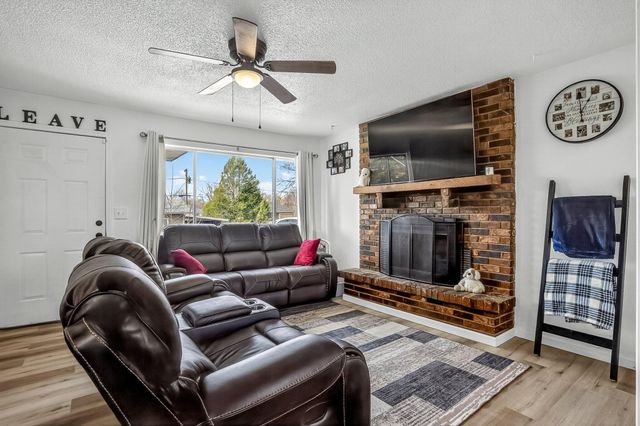 636 N Dana Avenue, Republic, MO 65738