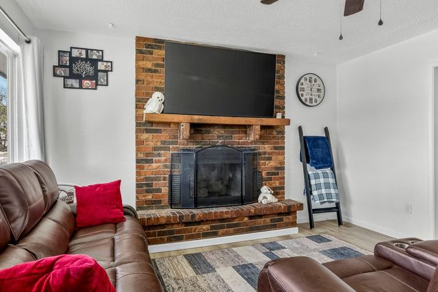 636 N Dana Avenue, Republic, MO 65738