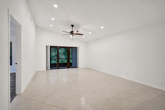 3817 Arelia Drive S, Delray Beach, FL 33445