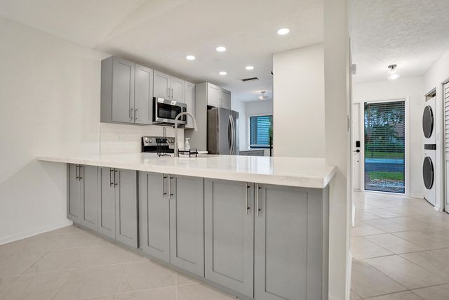 3817 Arelia Drive S, Delray Beach, FL 33445