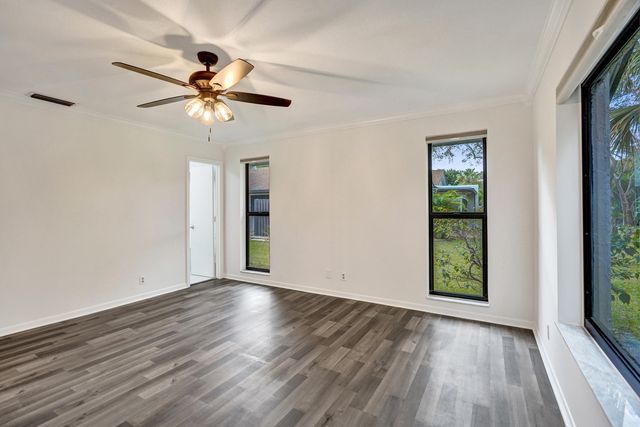 3817 Arelia Drive S, Delray Beach, FL 33445