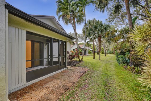 3817 Arelia Drive S, Delray Beach, FL 33445