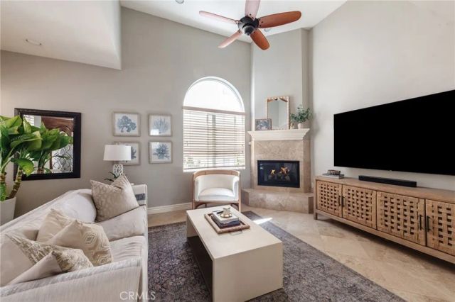 230 Ardmore Avenue, Hermosa Beach, CA 90254
