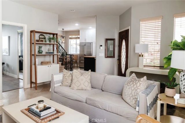 230 Ardmore Avenue, Hermosa Beach, CA 90254