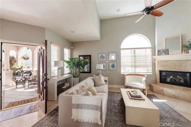 230 Ardmore Avenue, Hermosa Beach, CA 90254