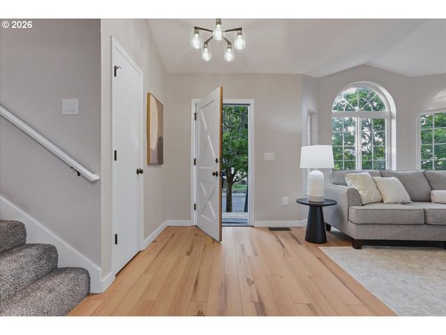 1163 Sw TOBIAS Way, Beaverton, OR 97003