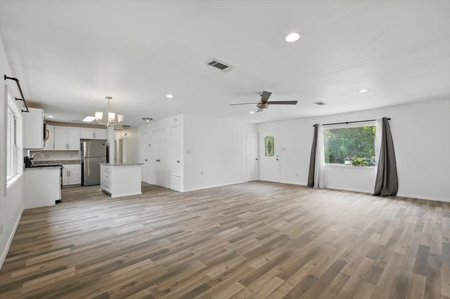 1918 Sena Street, Denton, TX 76201