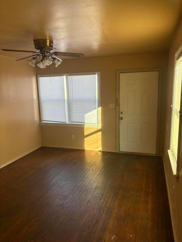 1437 E 19th Avenue, Columbus, OH 43211