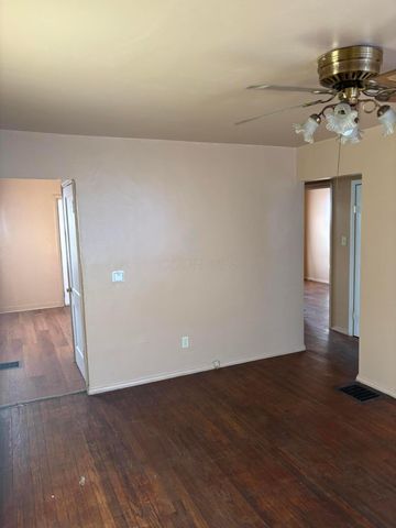 1437 E 19th Avenue, Columbus, OH 43211