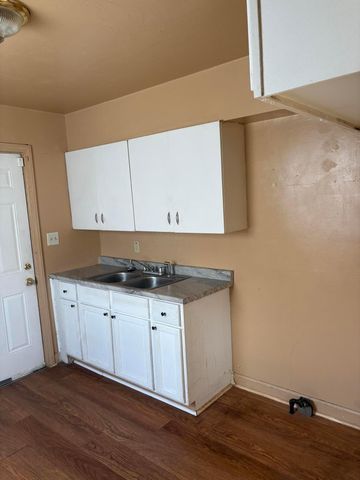 1437 E 19th Avenue, Columbus, OH 43211