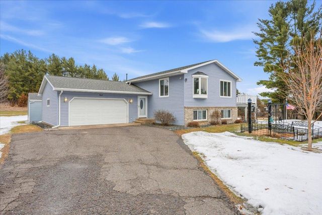 505 Chateau Court, Somerset, WI 54025