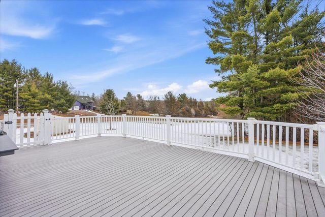 505 Chateau Court, Somerset, WI 54025