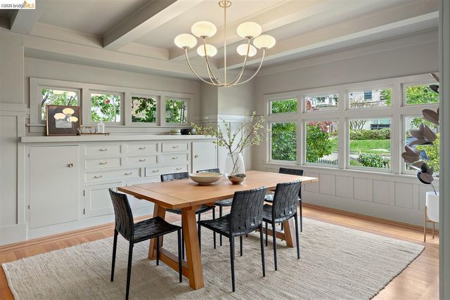 2962 Piedmont Ave, Berkeley, CA 94705