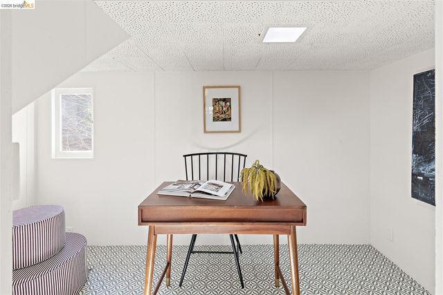 2962 Piedmont Ave, Berkeley, CA 94705