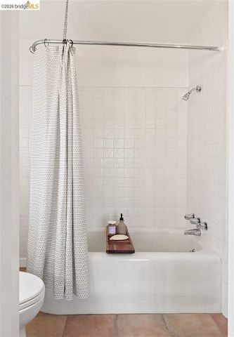 2962 Piedmont Ave, Berkeley, CA 94705