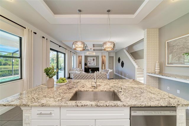 826 HONEYFLOWER LOOP, Bradenton, FL 34212