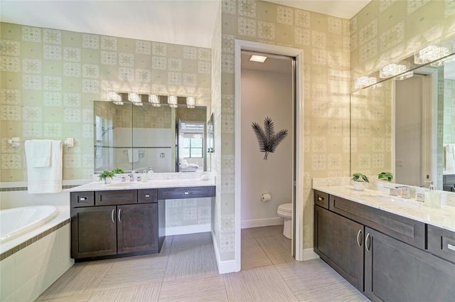 826 HONEYFLOWER LOOP, Bradenton, FL 34212