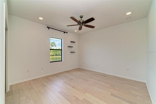 826 HONEYFLOWER LOOP, Bradenton, FL 34212