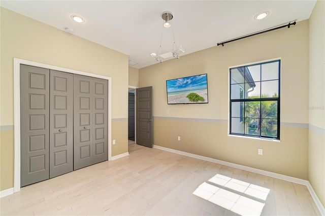 826 HONEYFLOWER LOOP, Bradenton, FL 34212