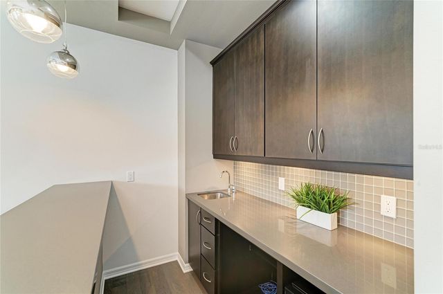 826 HONEYFLOWER LOOP, Bradenton, FL 34212